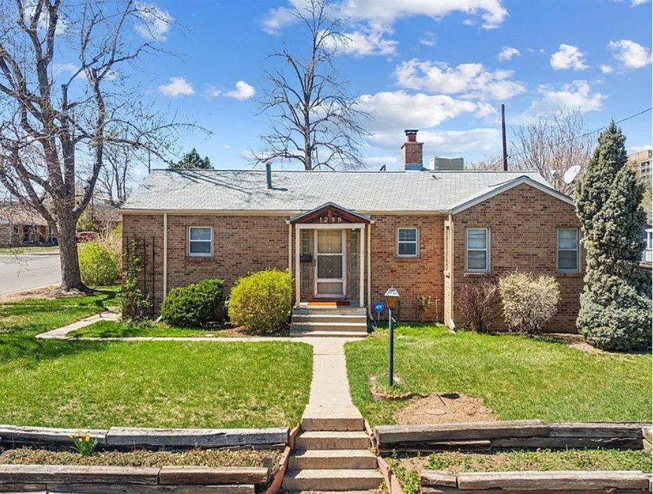 1299 South Dale Court